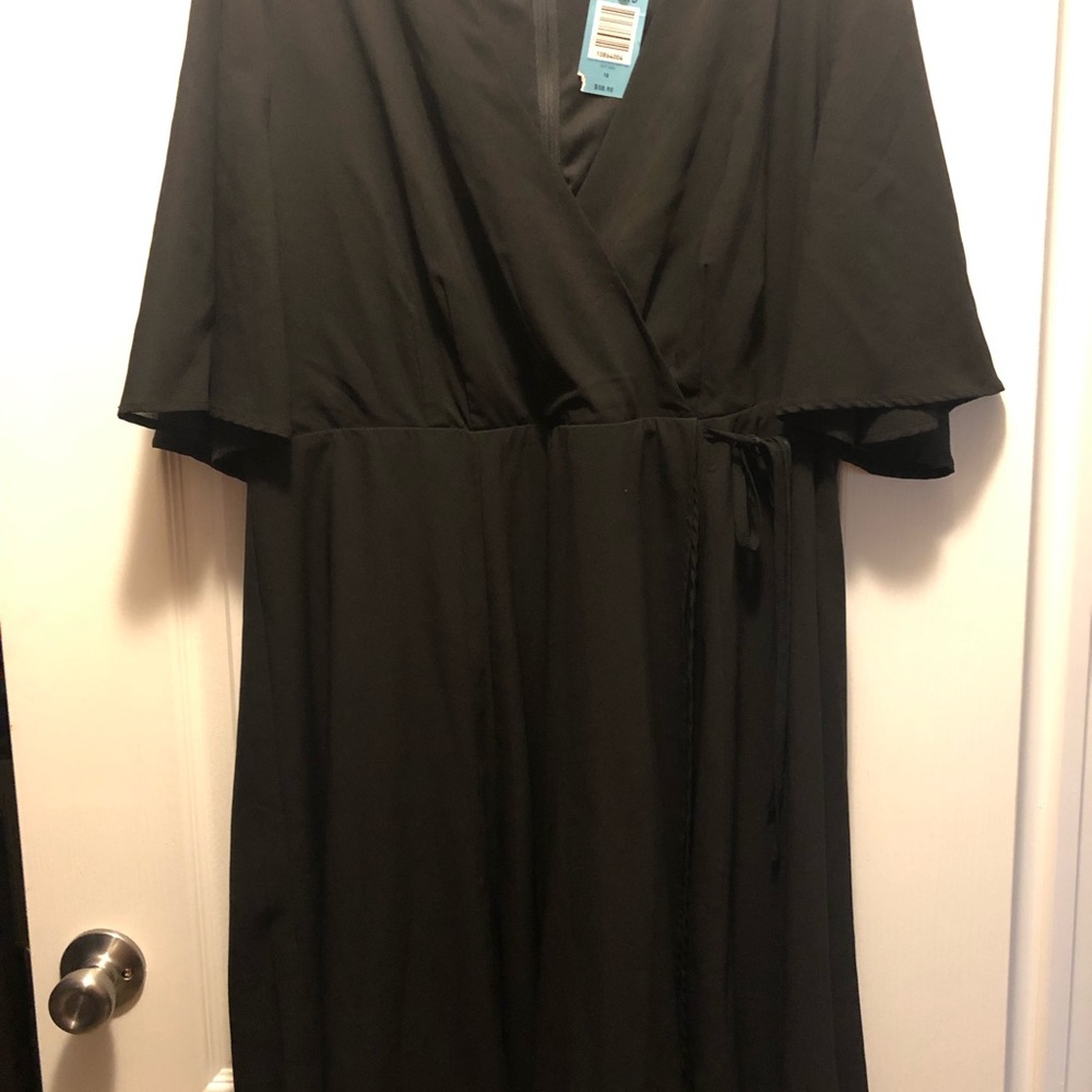 Torrid Wrap Dress - Picture 4 of 5